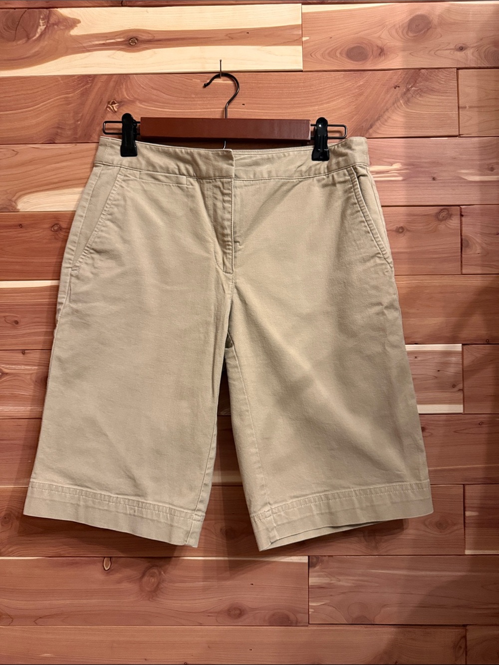 Liz Claiborne Beige Bermuda Shorts - Classic Casual